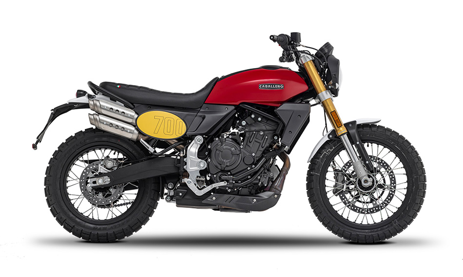 SCRAMBLER 700 CERVENA