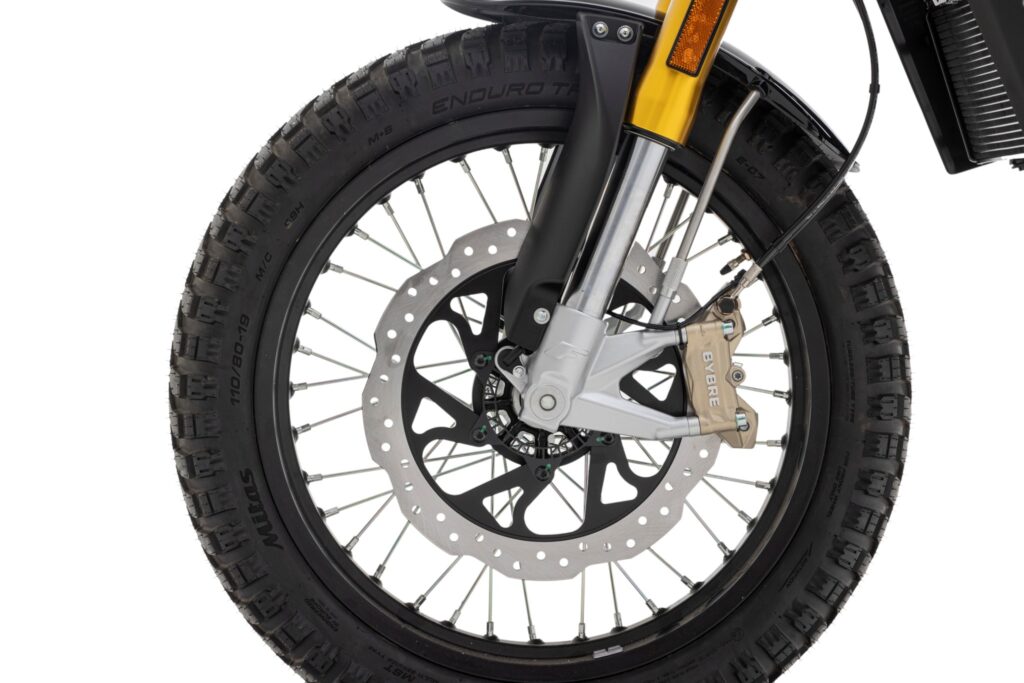 Caballero 125 Scrambler MY25 black (15)