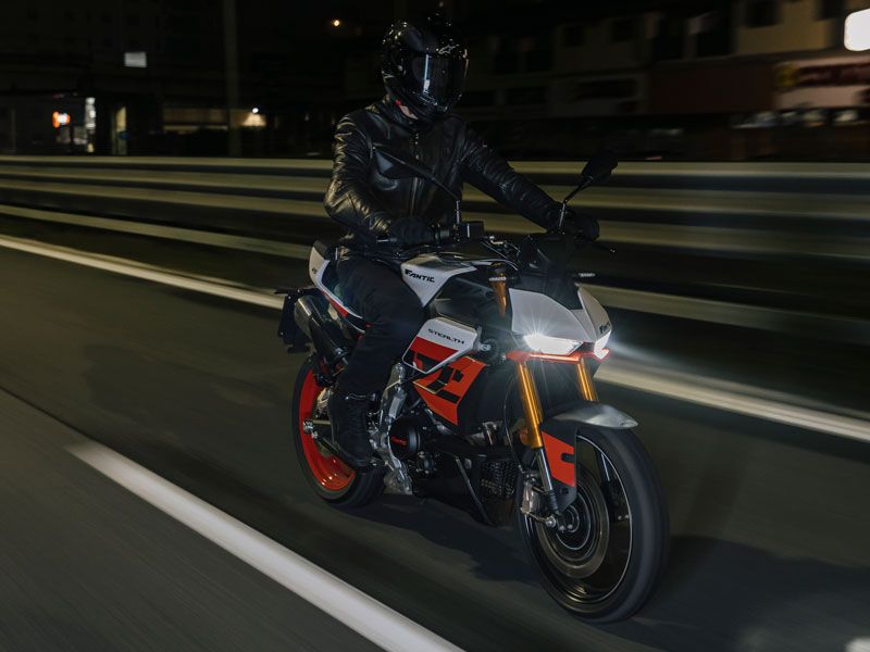 Fantic Stealth 125 Racing White 2026 (12)